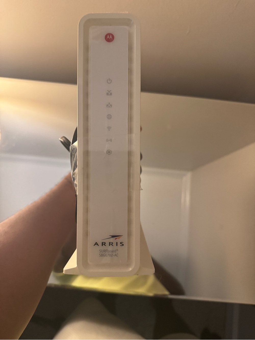 ARRIS SURFboard SB6182-AC White Modem/Router